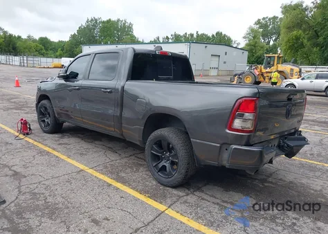 2020 Ram 1500 Big Horn 4X4 6'4 Box z USA, uszkodzony, nr VIN 1C6SRFMT6LN103282